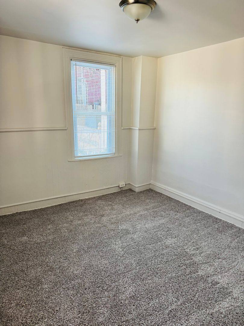 Apartment for rent at 328 W King St, Lancaster, PA 17603