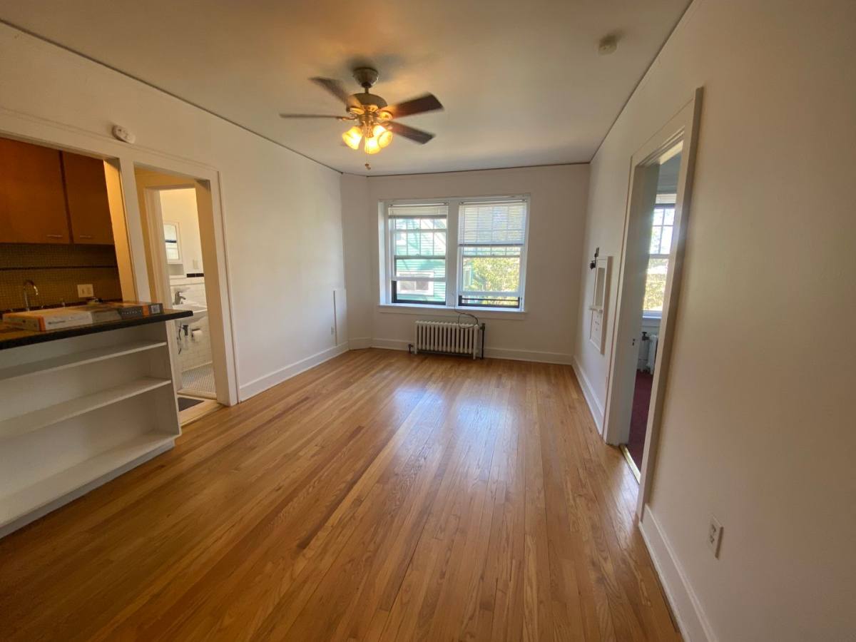 Apartment for rent at 809 E Kingsley St, Ann Arbor, MI 48104