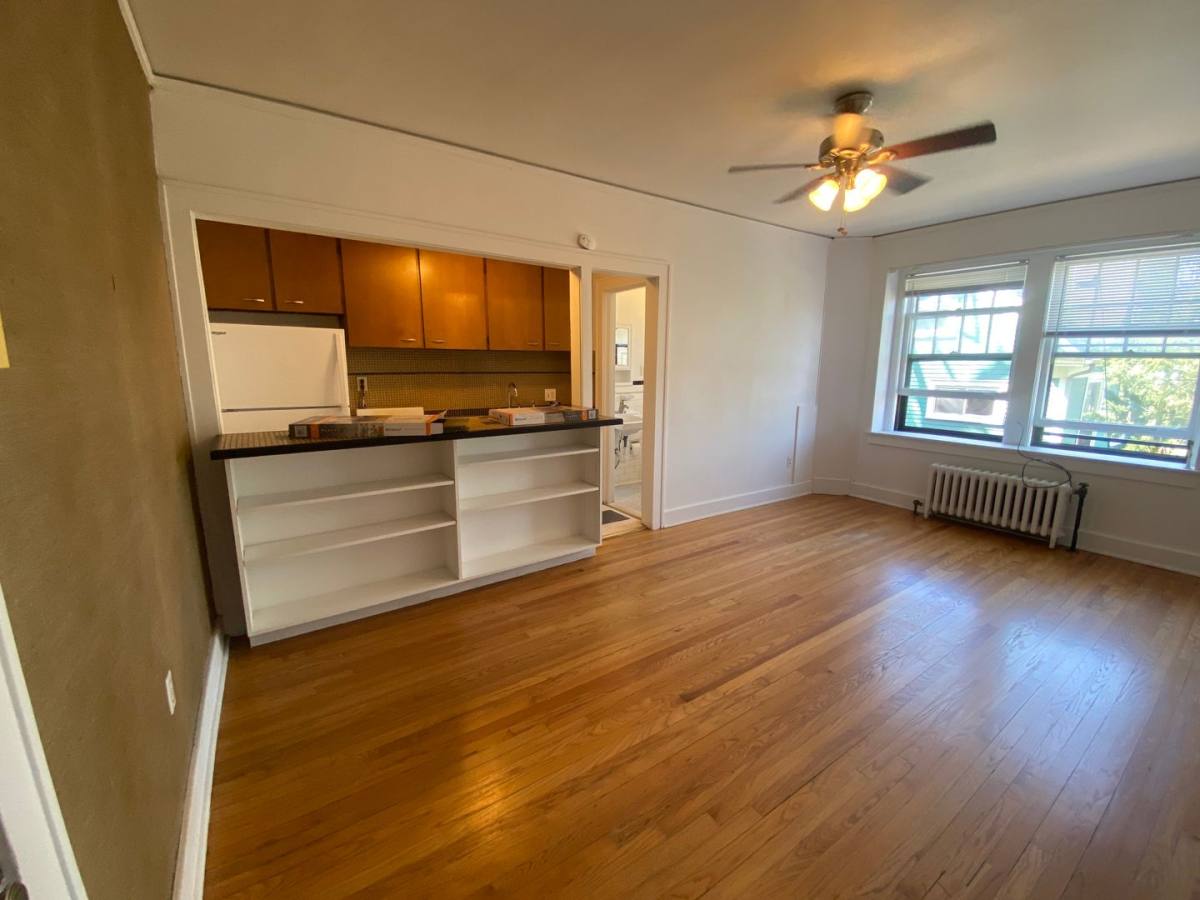 Apartment for rent at 809 E Kingsley St, Ann Arbor, MI 48104