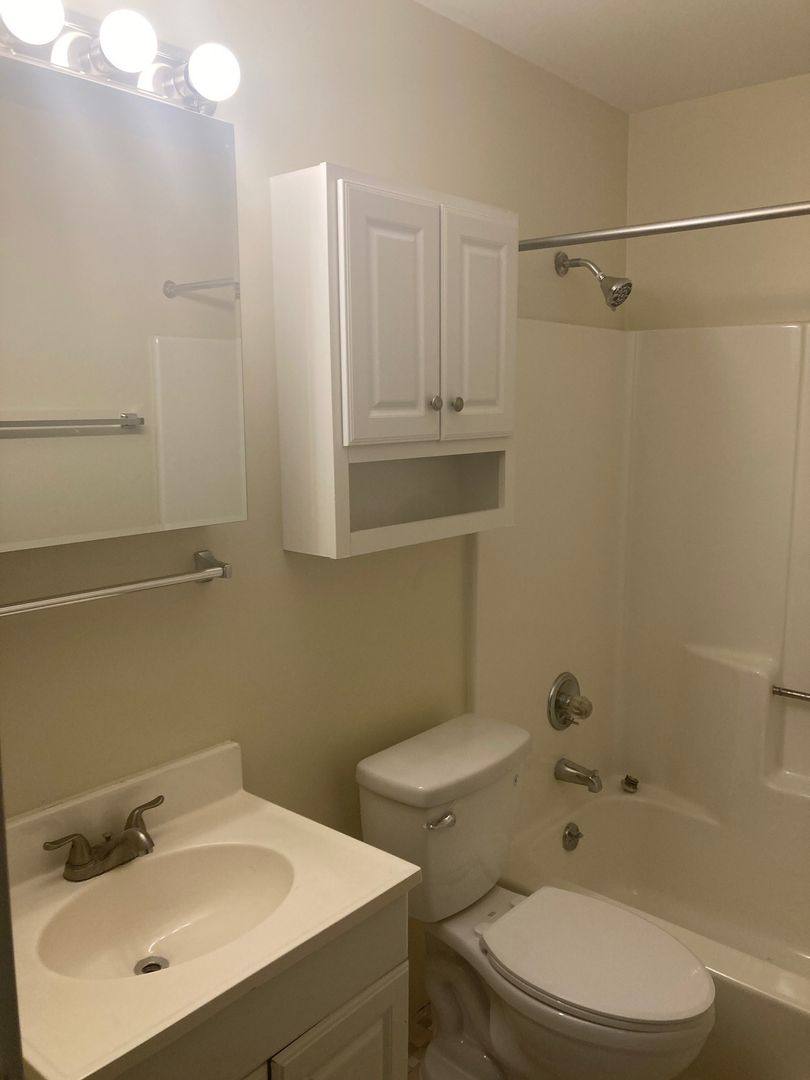 Apartment for rent at 6708-6714 Harrison Ave, Cincinnati, OH 45247