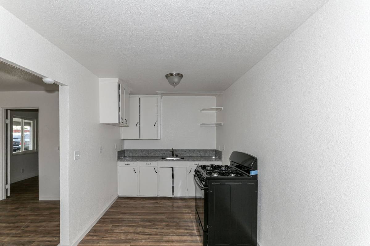 Apartment for rent at 147 N Parsons Ave, Merced, CA 95340