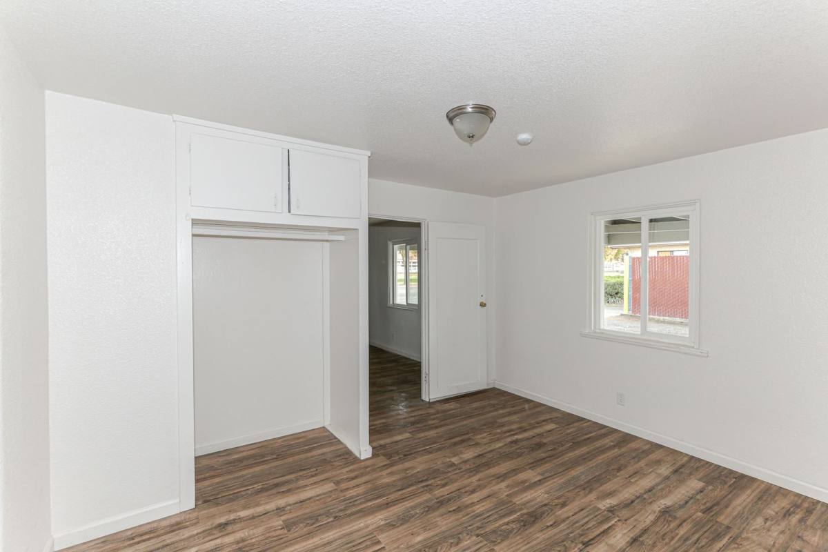 Apartment for rent at 147 N Parsons Ave, Merced, CA 95340