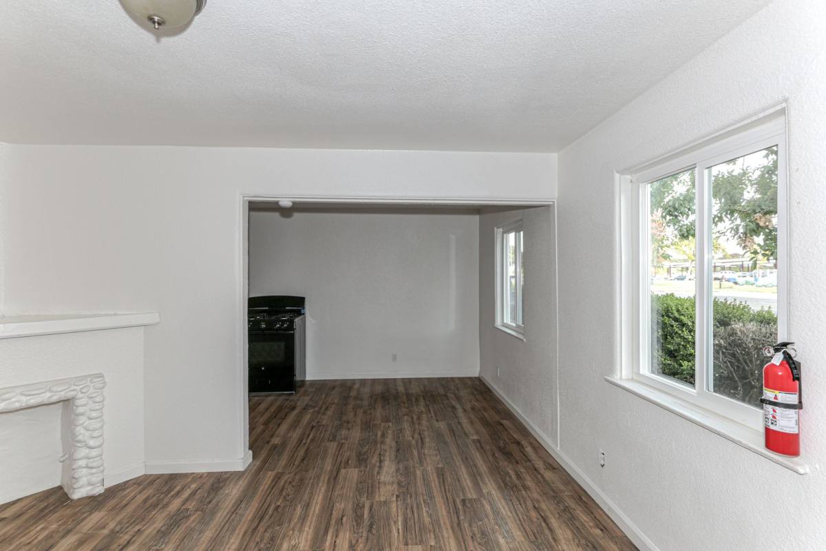 Apartment for rent at 147 N Parsons Ave, Merced, CA 95340