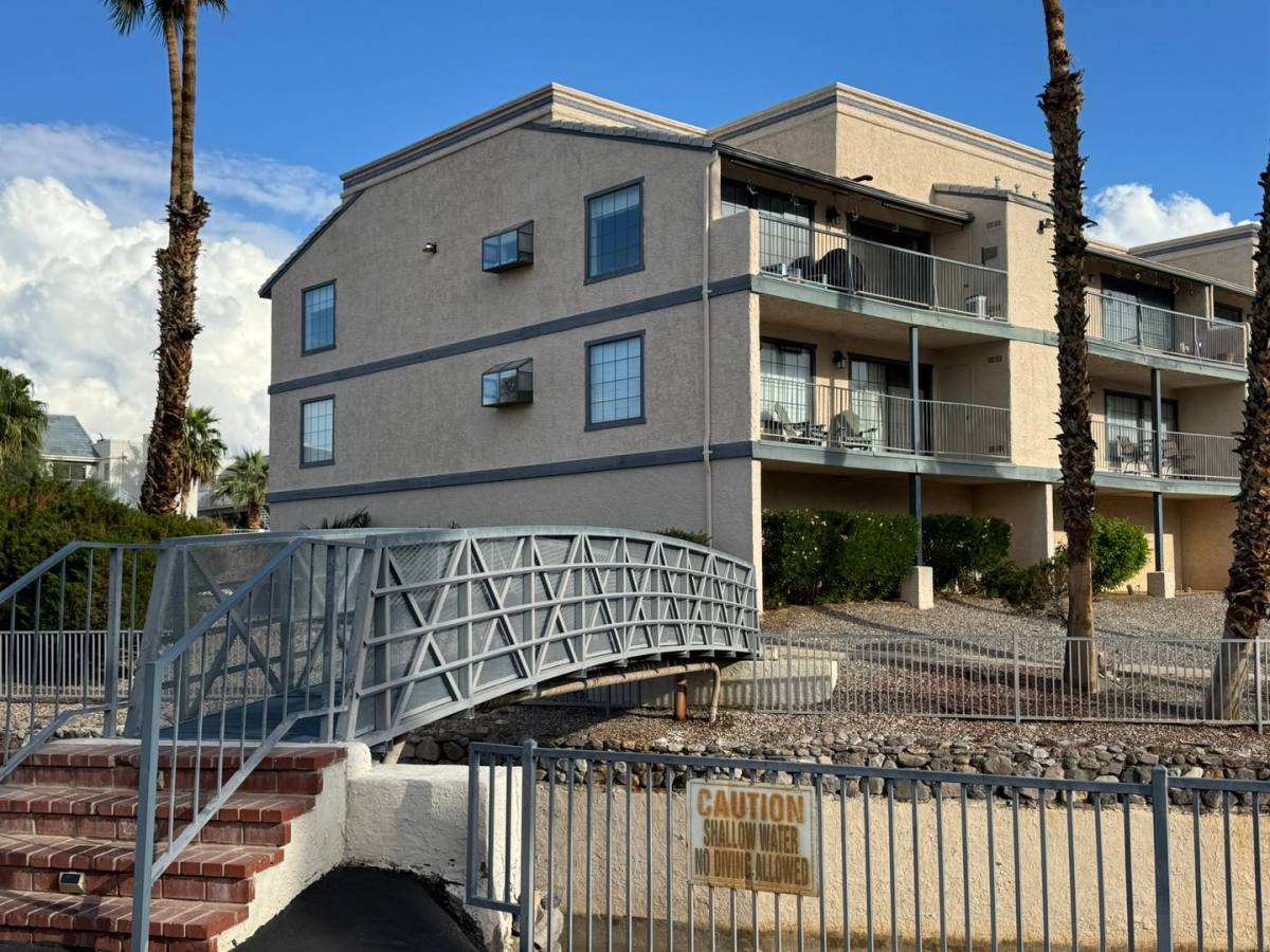 Condo for rent at 1675 Highway 95, Bullhead City, AZ 86442