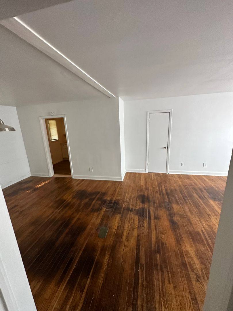 Apartment for rent at 3751 Wesley Dr, Montgomery, AL 36111