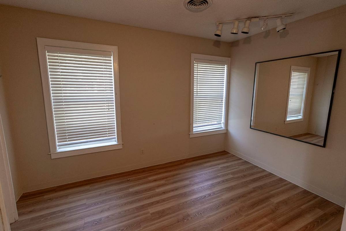 Apartment for rent at 1110 E Broadway - B, Columbia, MO 65201