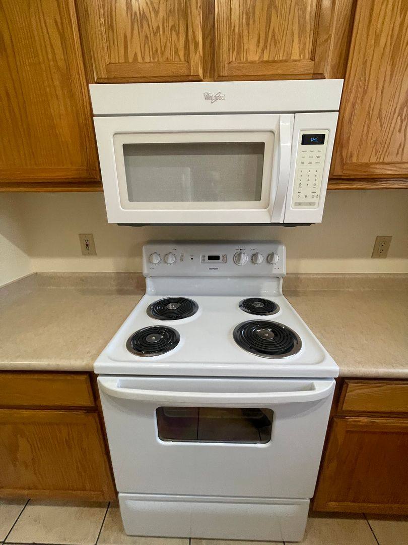 Apartment for rent at 2146 Bedford St, Santa Rosa, CA 95404