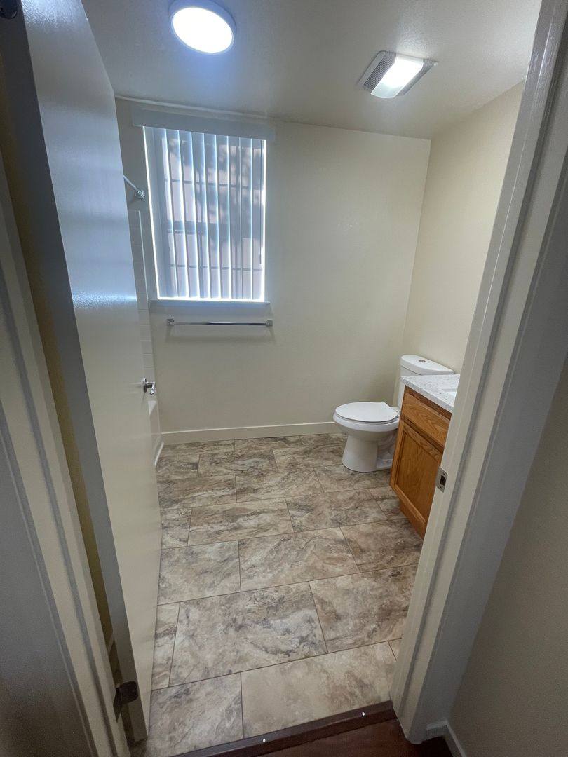 Apartment for rent at 2146 Bedford St, Santa Rosa, CA 95404