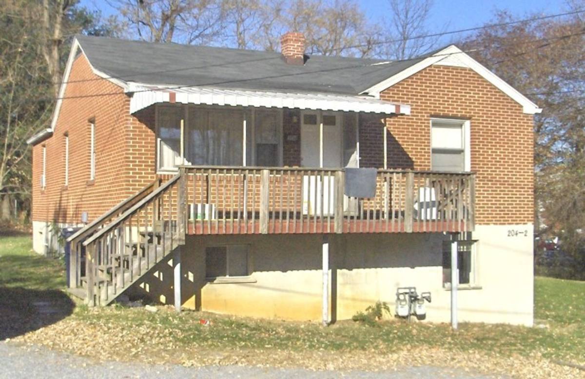 House for rent at 204-2 Broce Dr, Blacksburg, VA 24060