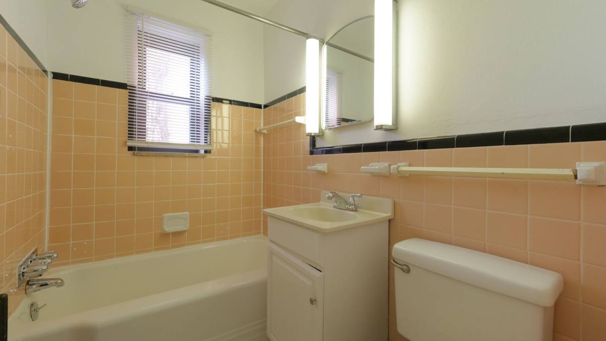 Apartment for rent at 5530 5th Ave, Pittsburgh, PA 15232
