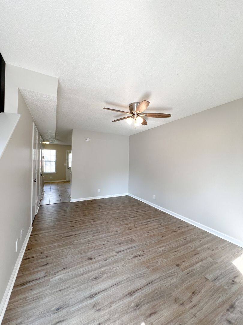 Apartment for rent at 111 Ballygar St, Clarksville, TN 37043