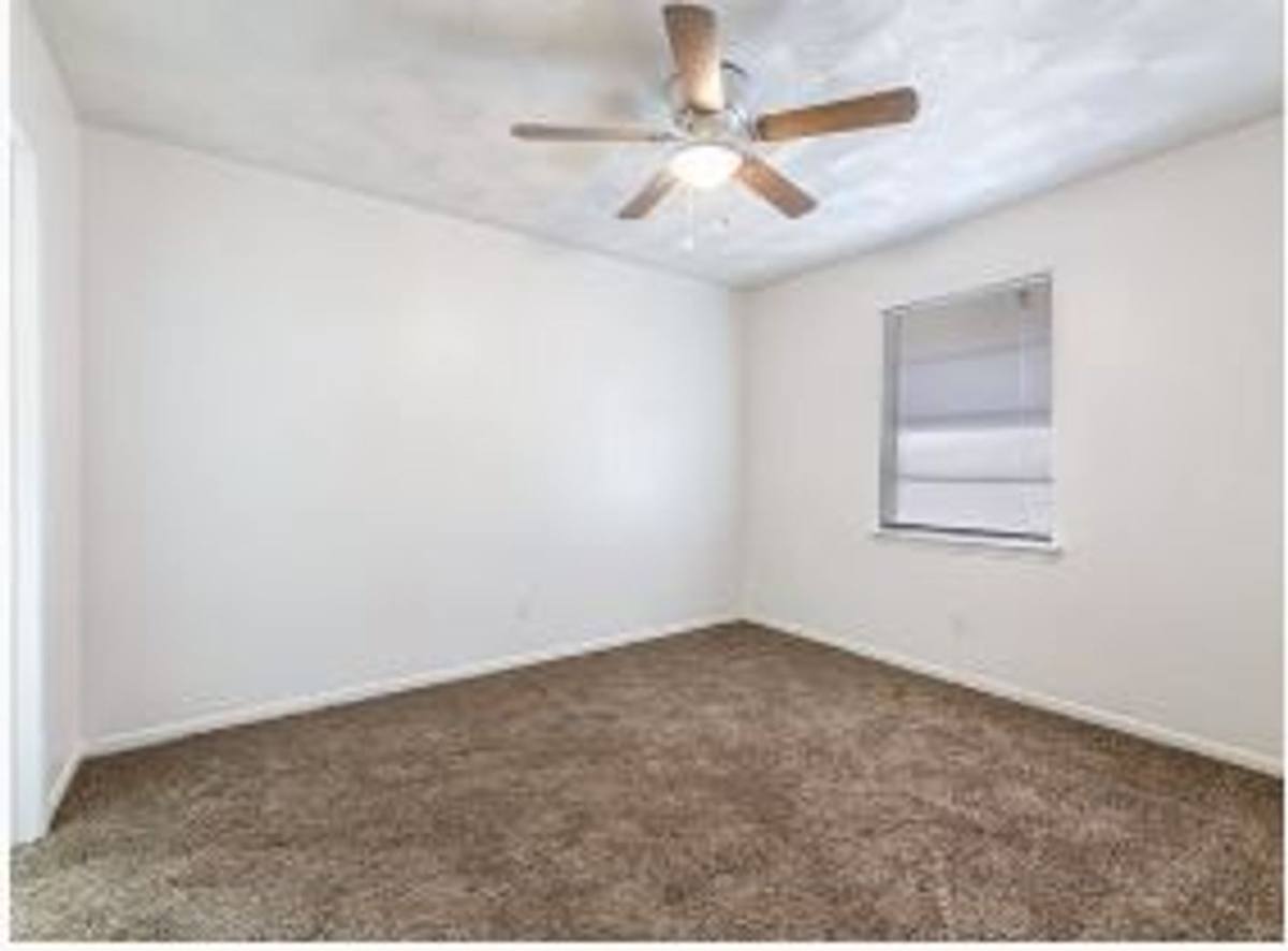 Apartment for rent at 304 Norman Dr, Arlington, TX 76010