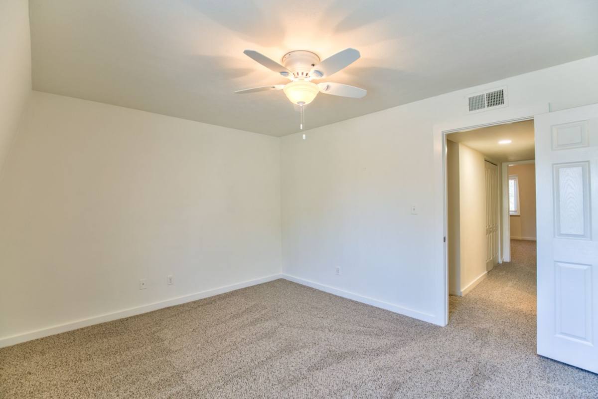 Apartment for rent at 407 E Carolina St, Tallahassee, FL 32301