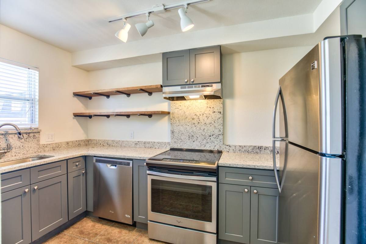 Apartment for rent at 407 E Carolina St, Tallahassee, FL 32301