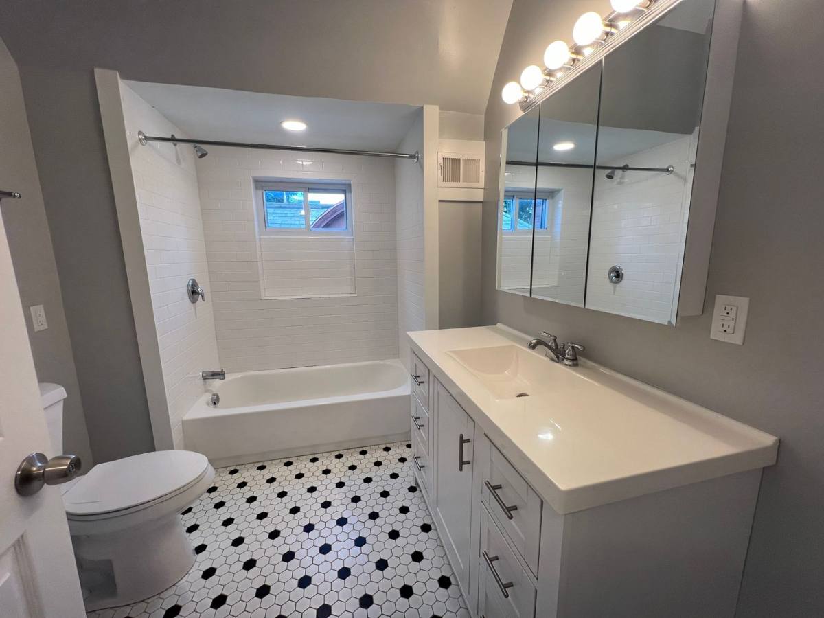 Apartment for rent at 347 S Fairmount St, Pittsburgh, PA 15232