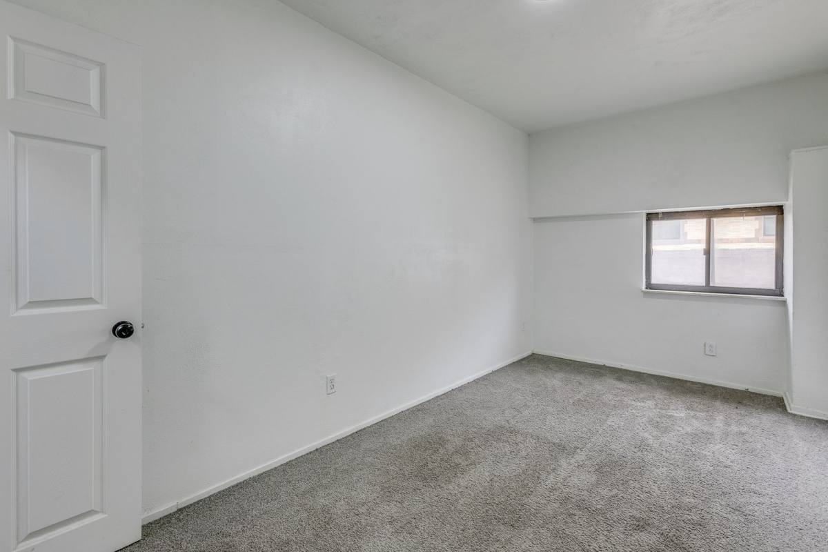 Apartment for rent at 600 E Warrington Ave #2, Pittsburgh, PA 15210