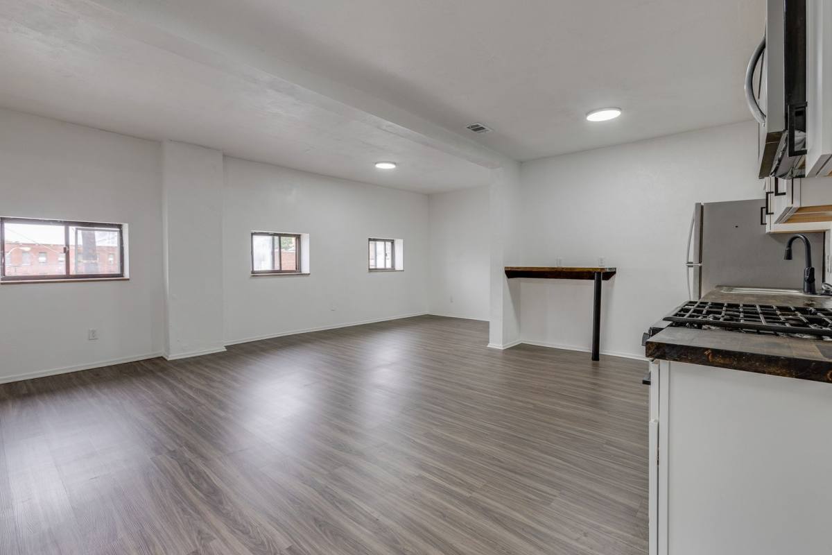 Apartment for rent at 600 E Warrington Ave #2, Pittsburgh, PA 15210