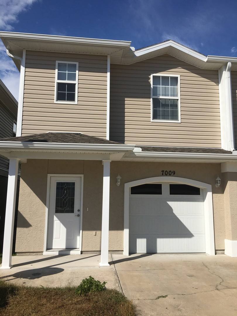 Townhouse for rent at 7009 Edwardian Court, Panama City, FL 32404