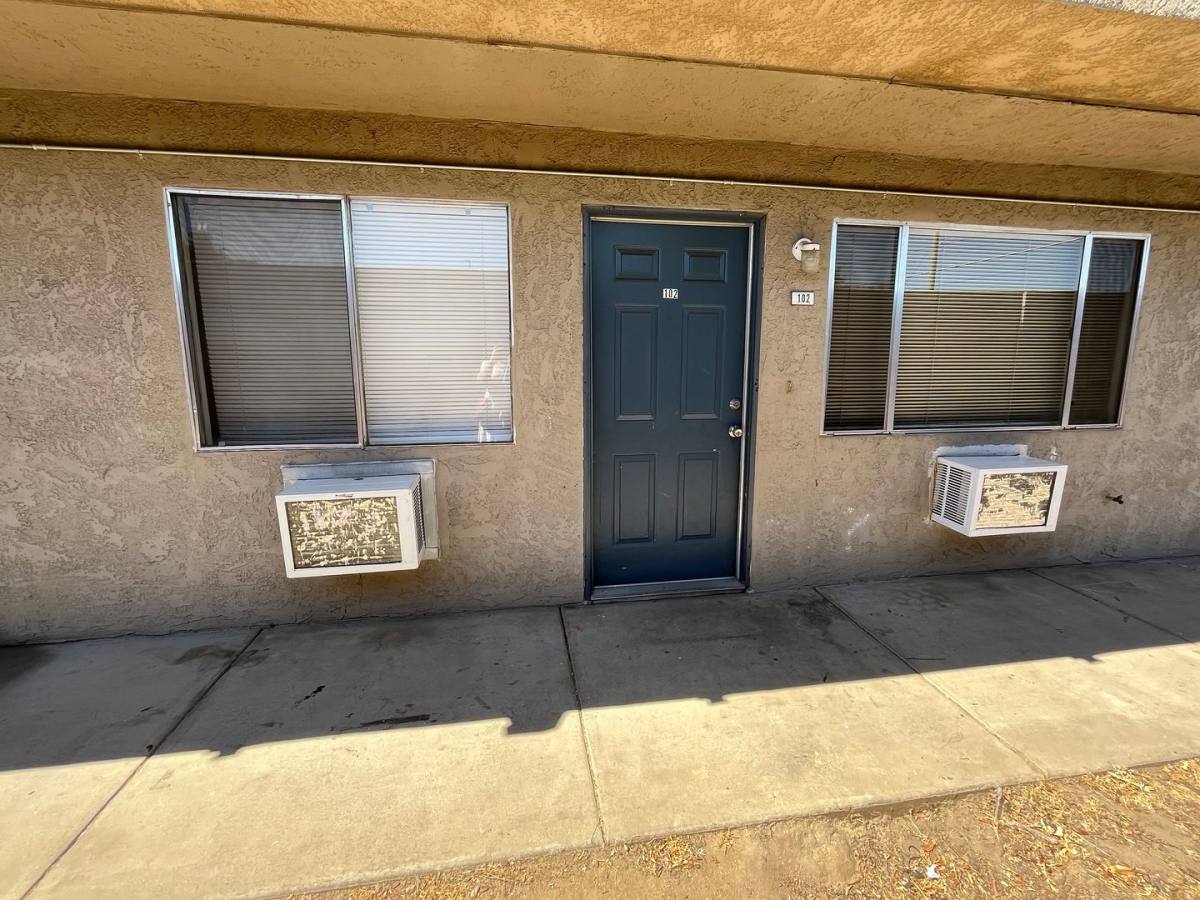 Apartment for rent at 431 Coffee Rd, Modesto, CA 95355