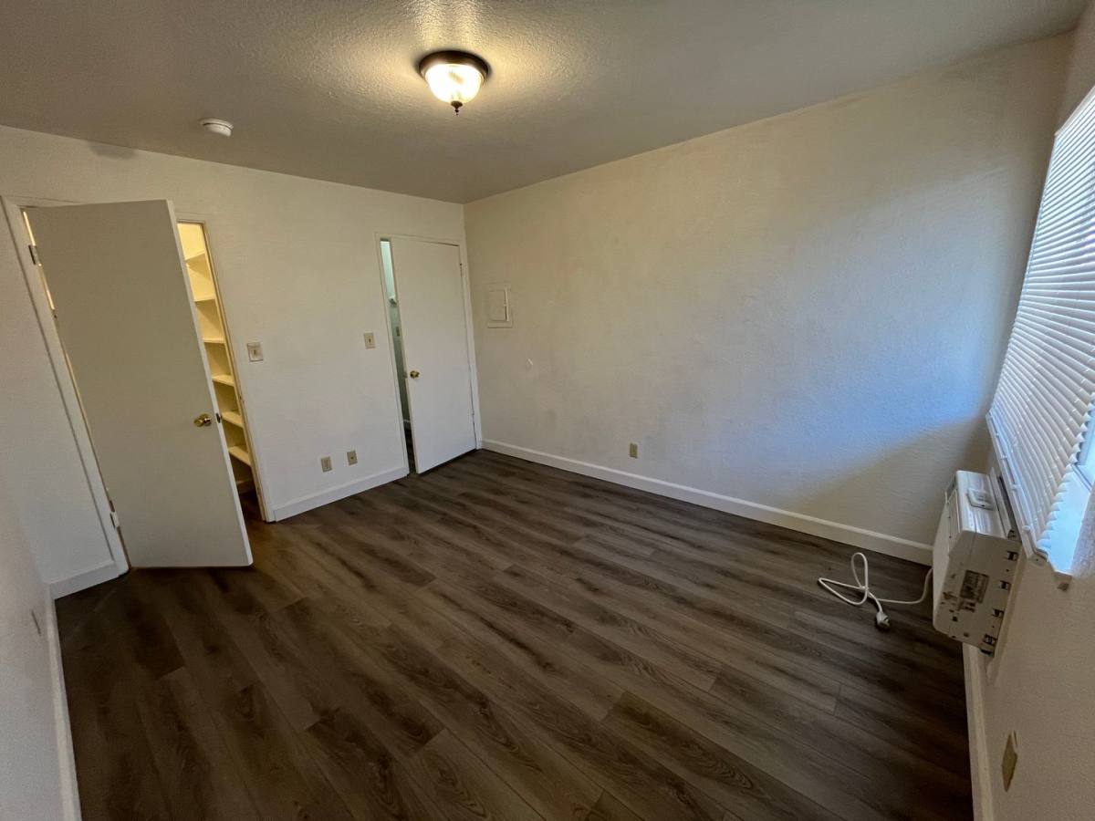 Apartment for rent at 431 Coffee Rd, Modesto, CA 95355