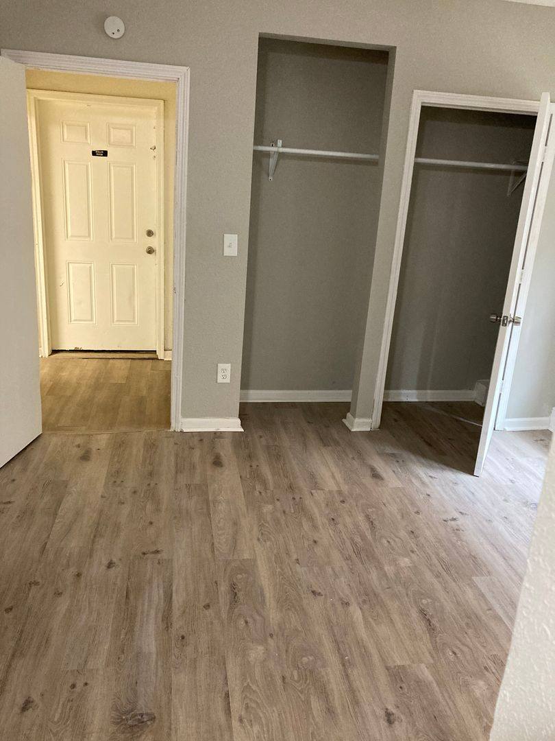 Apartment for rent at 11118 Clifton Blv, Cleveland, OH 44102
