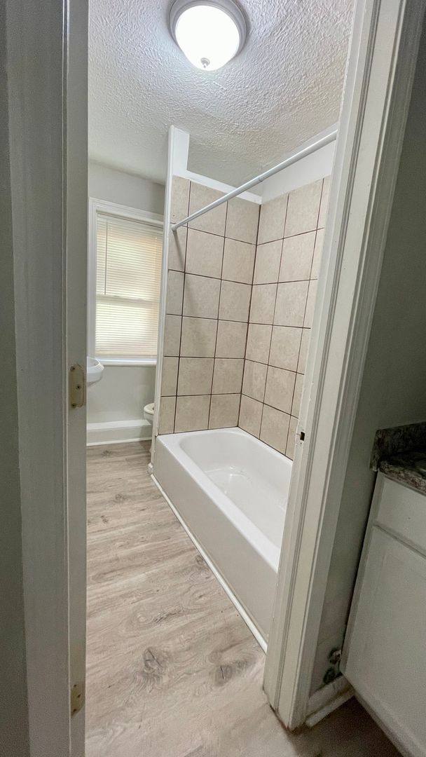 Apartment for rent at 11118 Clifton Blv, Cleveland, OH 44102