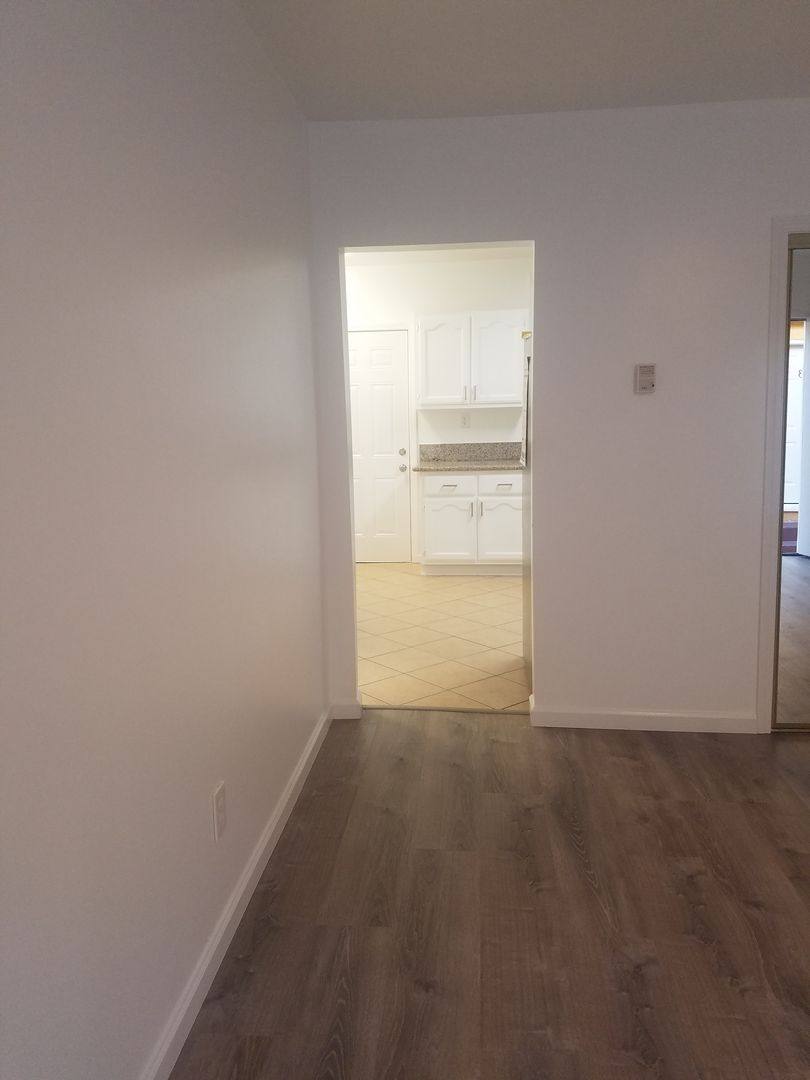 Apartment for rent at 4219 W 28th St, Los Angeles, CA 90018