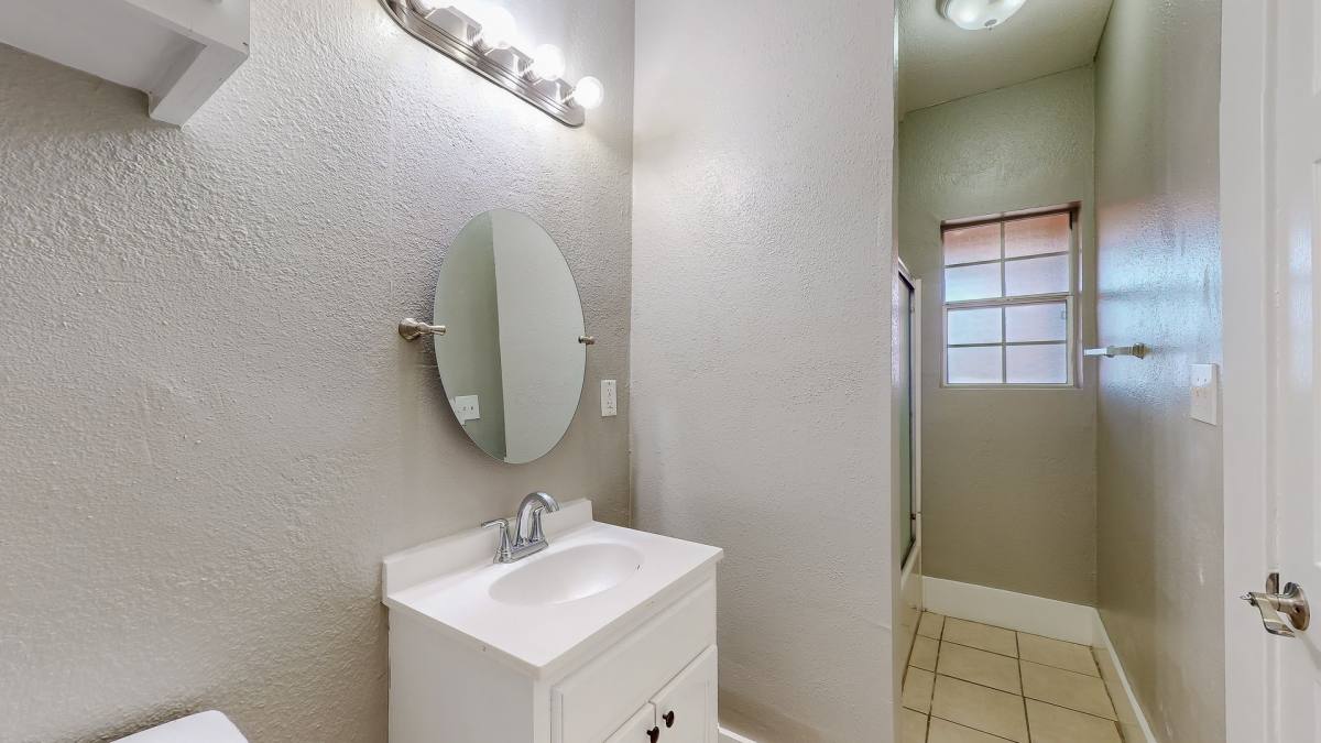 Apartment for rent at 821-831 1 2 S Normandie Ave, Los Angeles, CA 90005