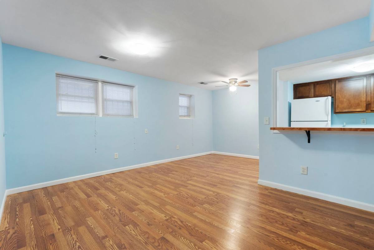 Condo for rent at 429 Kenyon St NW, Washington, DC 20010