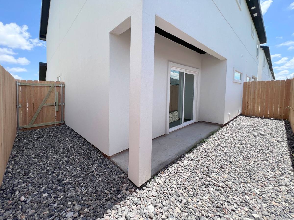 Townhouse for rent at 3610 S Veterans Blvd #7, Edinburg, TX 78542