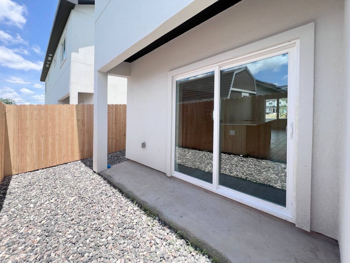 Townhouse for rent at 3610 S Veterans Blvd #7, Edinburg, TX 78542
