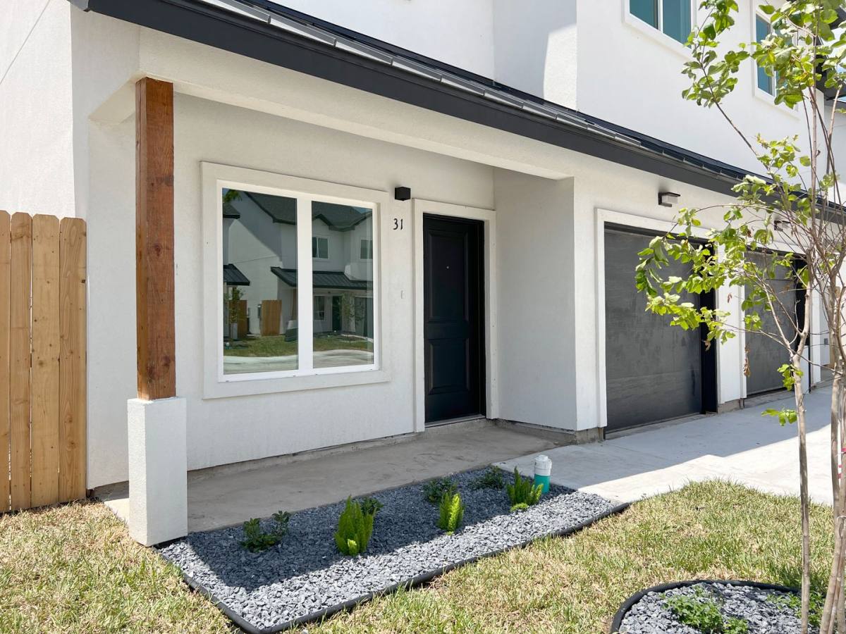 Townhouse for rent at 3610 S Veterans Blvd #7, Edinburg, TX 78542