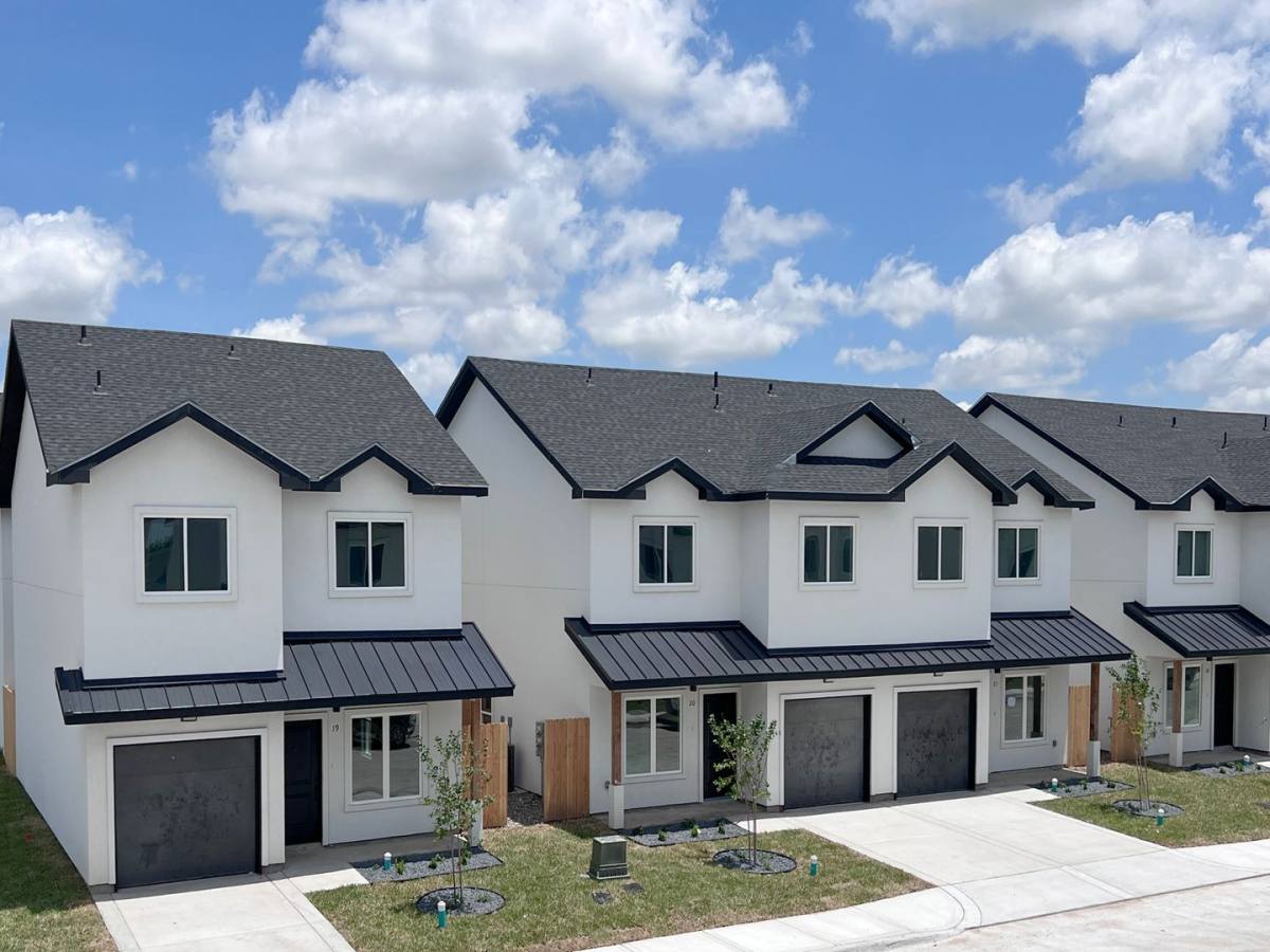 Townhouse for rent at 3610 S Veterans Blvd #7, Edinburg, TX 78542