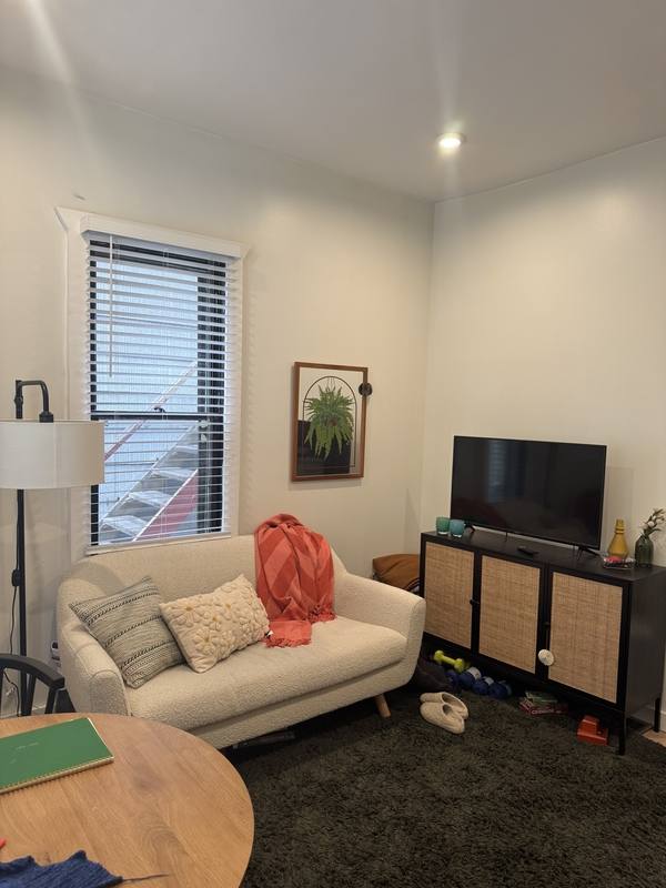 Apartment for rent at 603 E Ann St #1, Ann Arbor, MI 48104