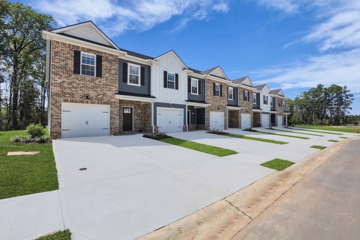 Townhouse for rent at 474 Sandbar Lane, Statesboro, GA 30461