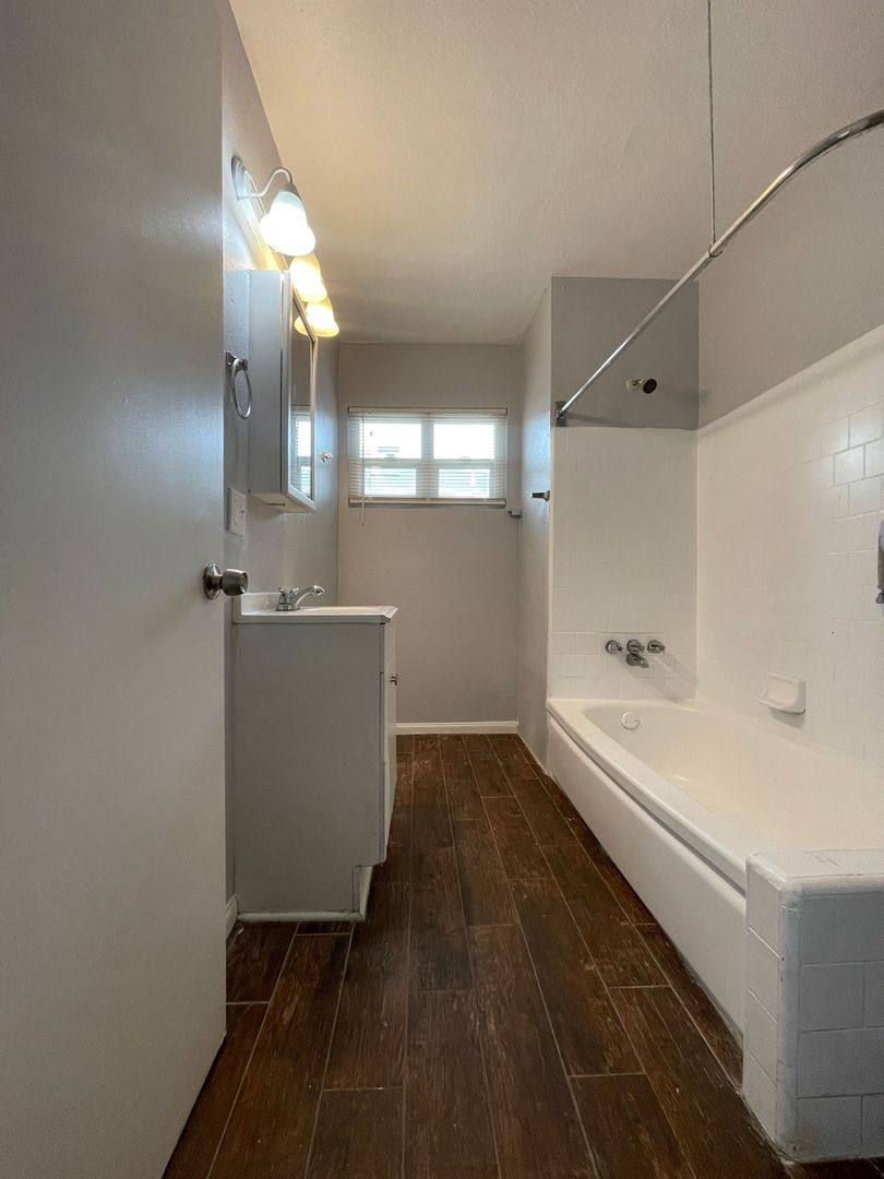 Apartment for rent at 150 N Calaveras St, Fresno, CA 93701