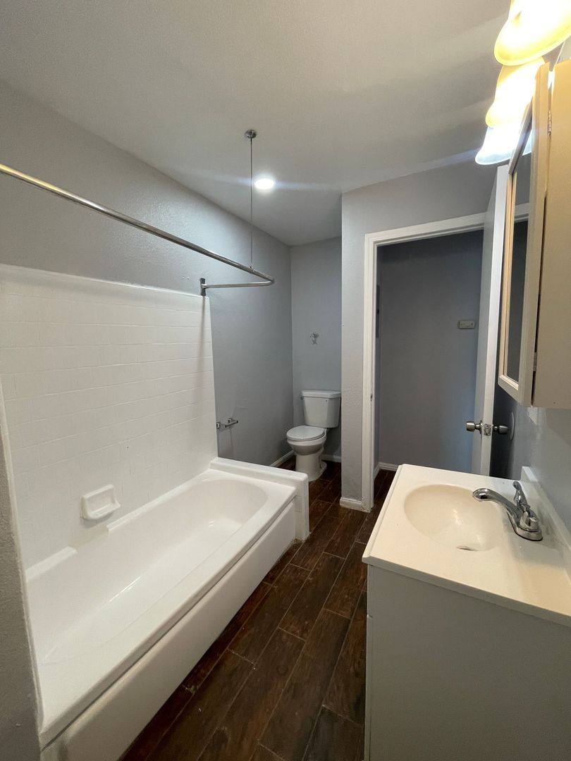 Apartment for rent at 150 N Calaveras St, Fresno, CA 93701