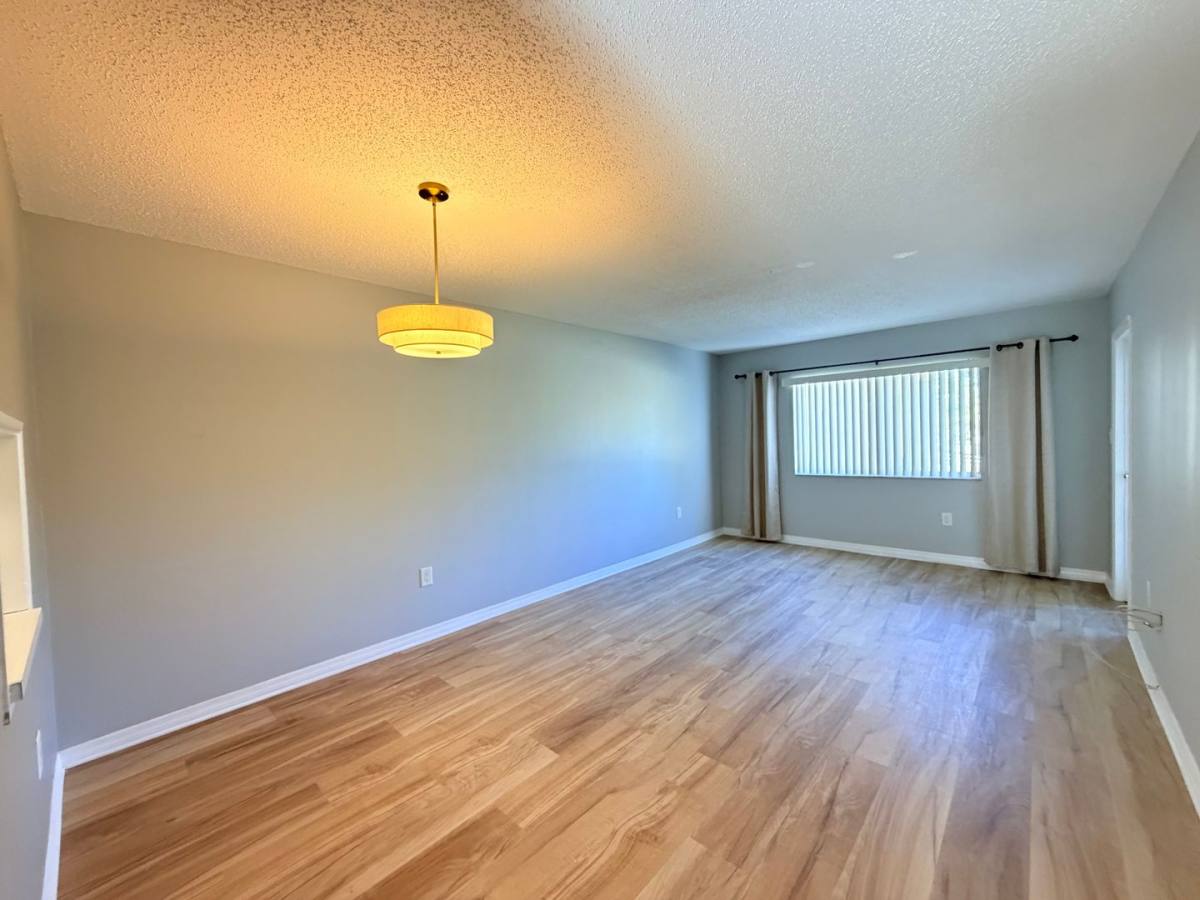 Condo for rent at 1520 Glen Oaks Dr E #245, Sarasota, FL 34232