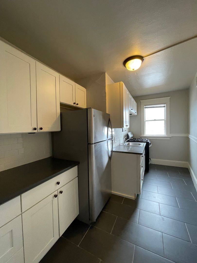 Apartment for rent at 629 St Helens Ave, Tacoma, WA 98402