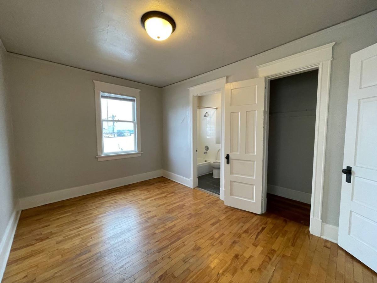 Apartment for rent at 629 St Helens Ave, Tacoma, WA 98402