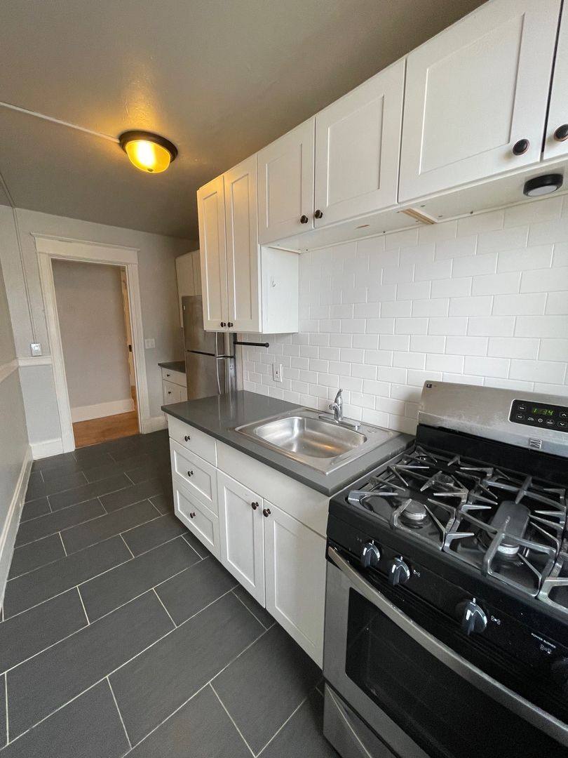 Apartment for rent at 629 St Helens Ave, Tacoma, WA 98402