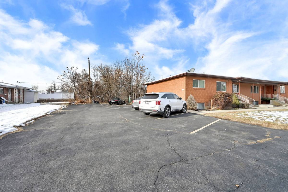Apartment for rent at 718 Orchard Dr, Bountiful, UT 84010