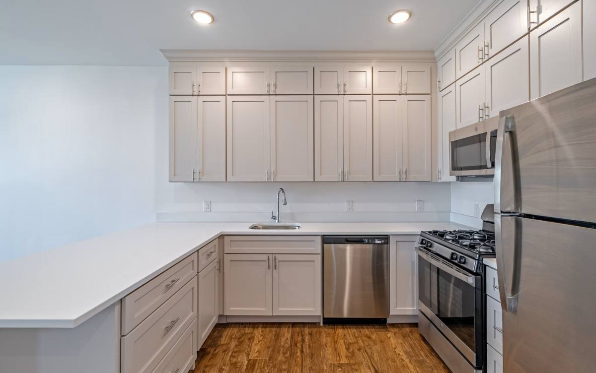 Apartment for rent at 35 Spring St, Wallington, NJ 07057