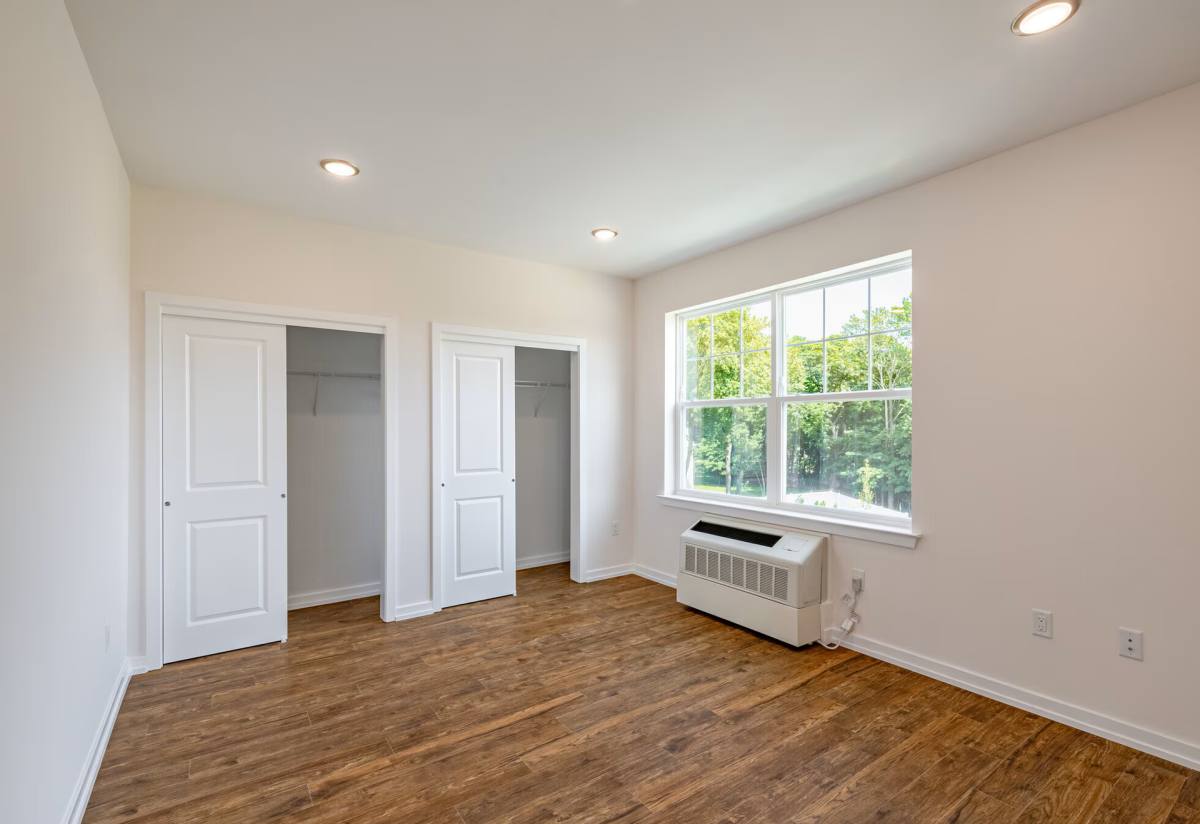 Apartment for rent at 35 Spring St, Wallington, NJ 07057