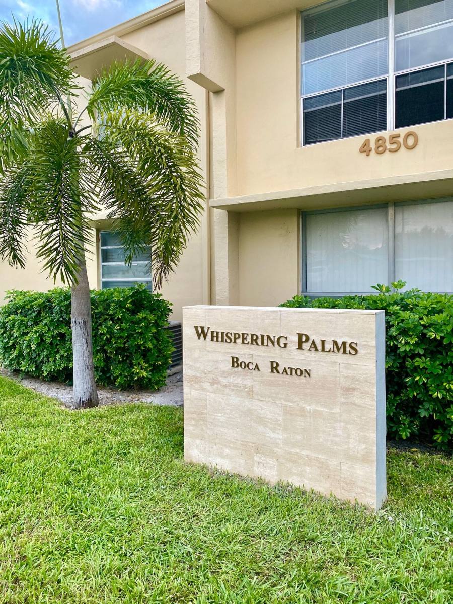 Apartment for rent at 4850 NE 5th Ave, Boca Raton, FL 33431