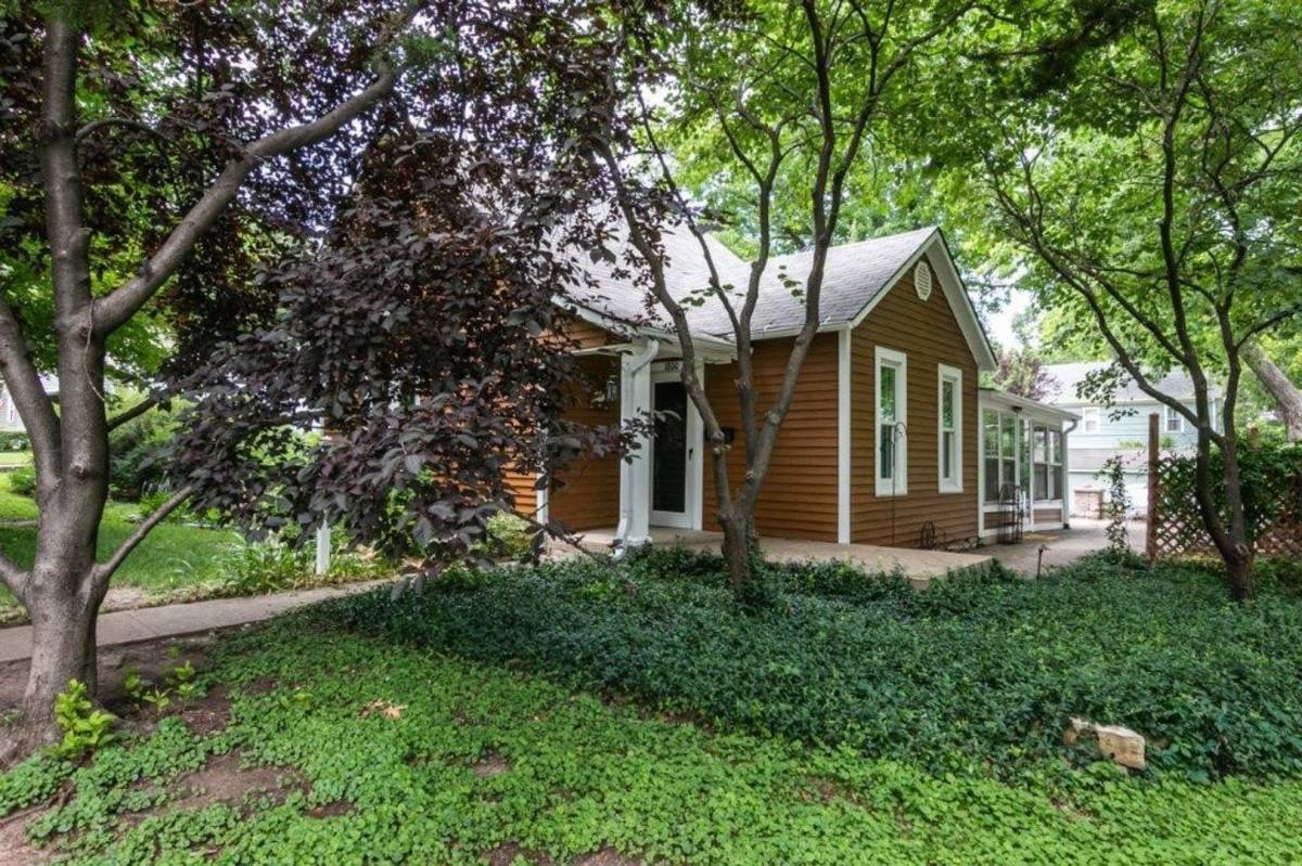 House for rent at 1800 Poyntz Ave, Manhattan, KS 66502