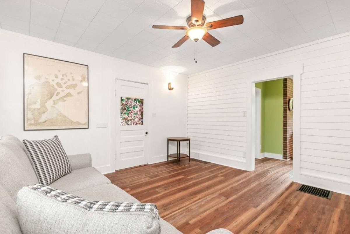 House for rent at 1800 Poyntz Ave, Manhattan, KS 66502