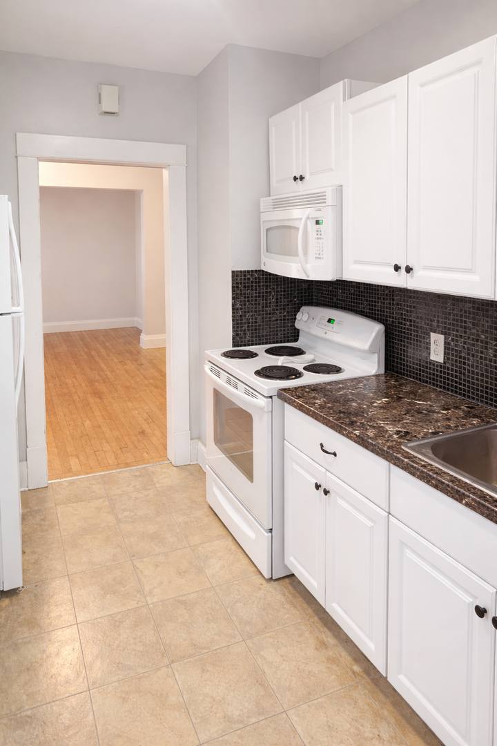 Apartment for rent at 808-810 University Ave SE, Minneapolis, MN 55414