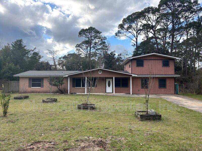 House for rent at 425 Rentz Ave, Pensacola, FL 32507