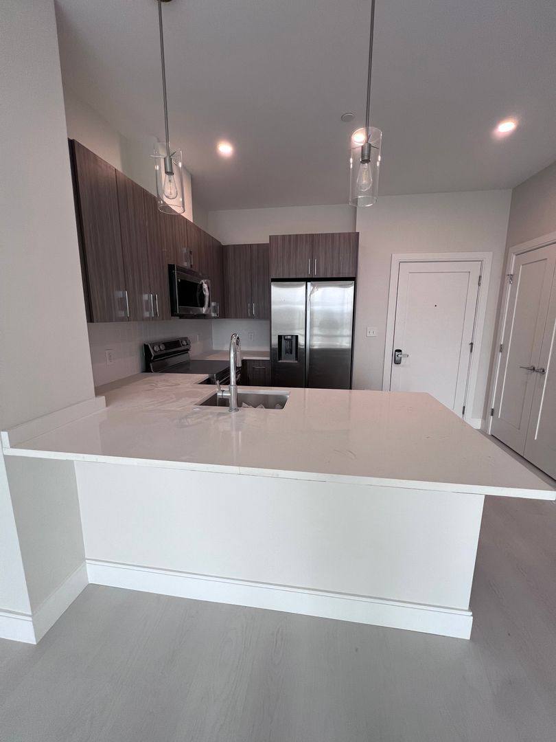 Apartment for rent at 33 Newport Ave, Quincy, MA 02171